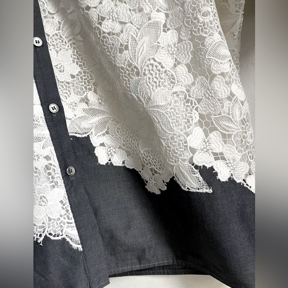 BADGLEY MISCHKA  Lace Chambray Button Down Top - Picture 11 of 14